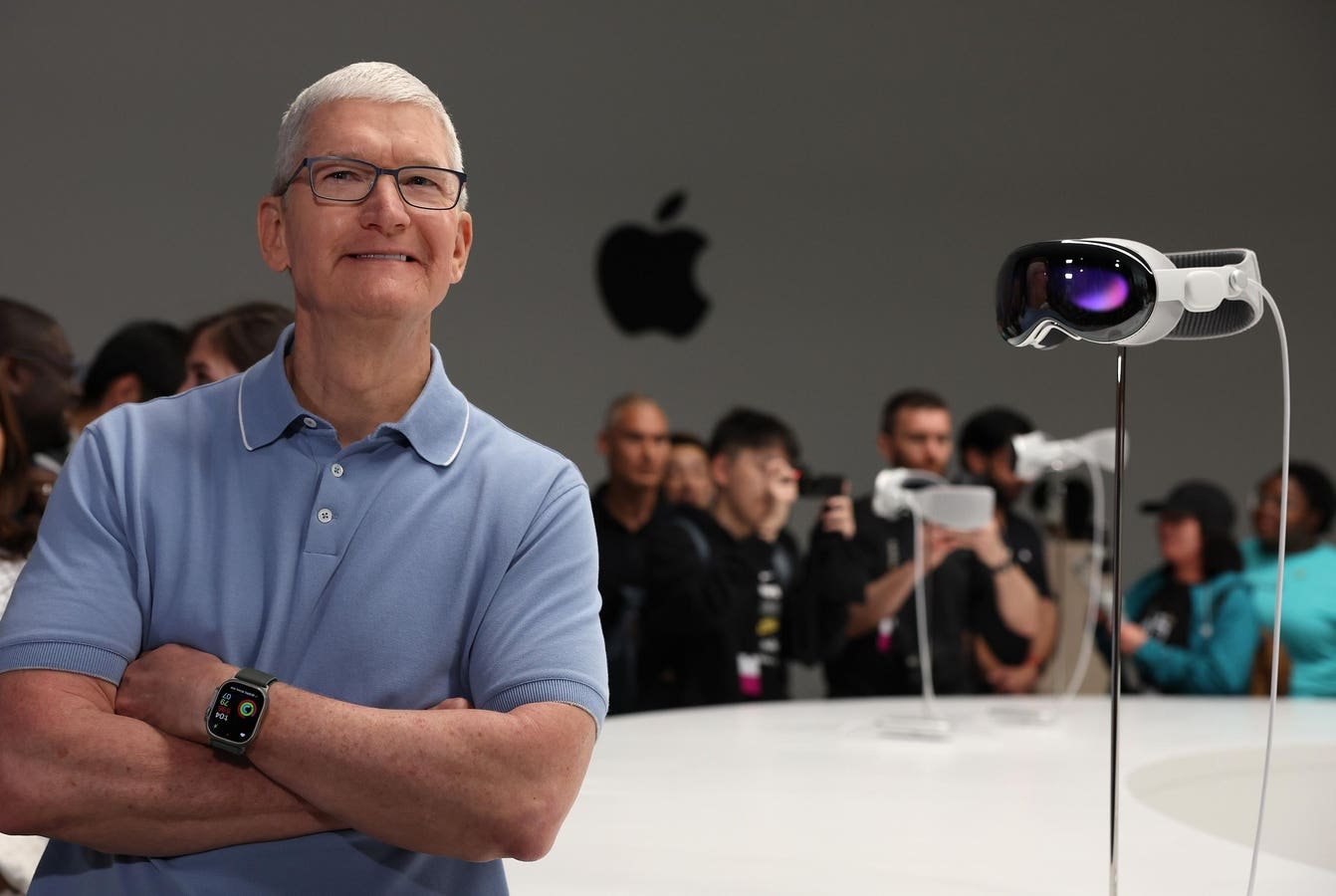 Apple Loop: iPhone 18 Pro Profit, Critical iOS Update, MacBook Ultra Spec Details