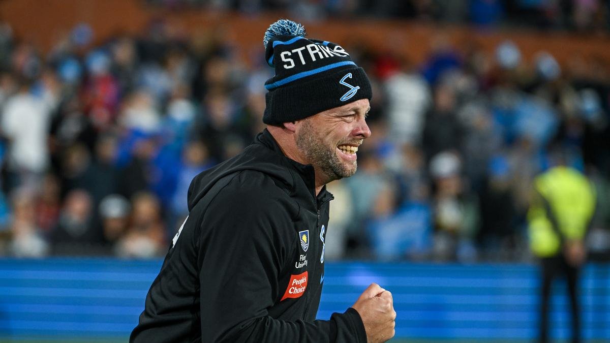 Mumbai Indians appoints Luke Williams as new WPL head coach