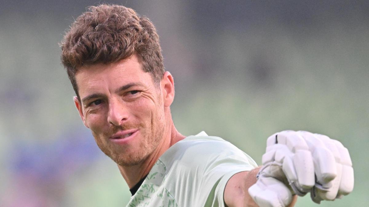 New Zealand all-rounder Santner rejects BBL deal to focus on international schedule
