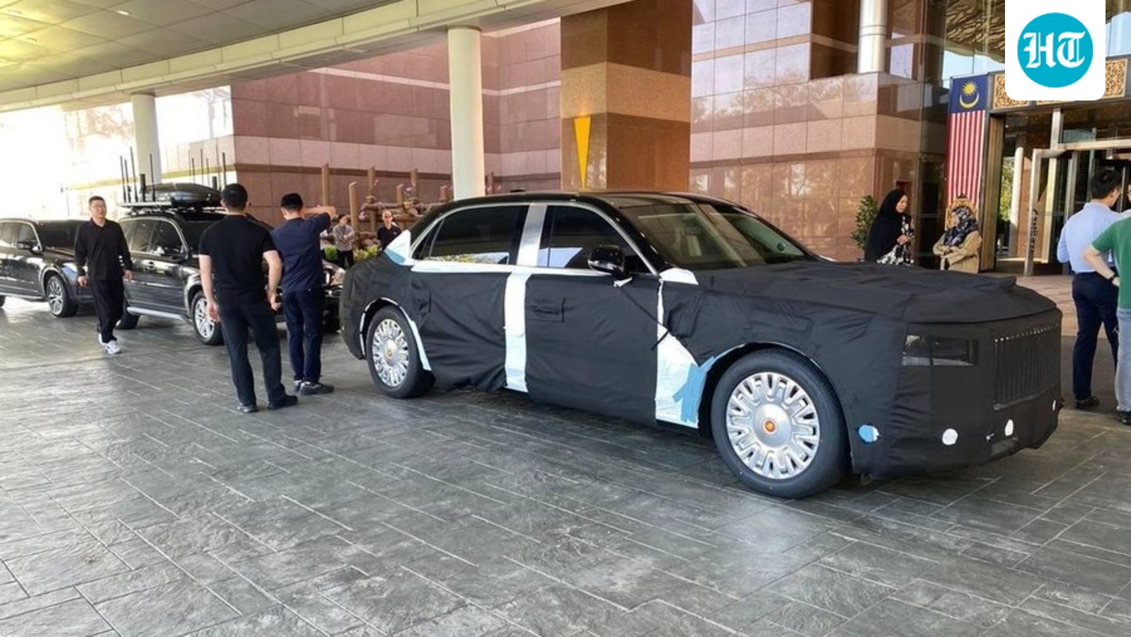 Xi Jinping’s car arrives in Delhi under black covers. What we know about the ‘secret’ Hongqi N701