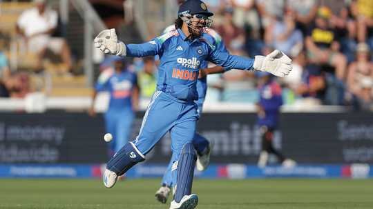 East Zone keep South at bay to clinch Duleep Trophy