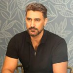 कुणाल कपूर ने इसरो-थीम वाली जैकेट डिजाइन की, लोगों से पूछा कि उनमें से कौन सी तीन का उत्पादन किया जाए: बॉलीवुड समाचार