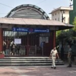 विपक्ष की सुप्रीम कोर्ट तक मार्च की योजना के चलते 12 अक्टूबर को छह दिल्ली मेट्रो स्टेशनों पर प्रवेश और निकास बंद कर दिया गया