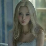 K-pop star Sunmi loves Notion and ear cleaning videos