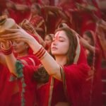 द वावन गीत ‘छठी मैया’ के महिला संस्करण में पलक मुच्छल ने अपनी आवाज दी है; पता लगाओ! : बॉलीवुड नेवस