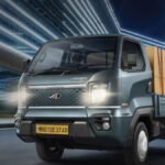 Mileage of 21 km in 1KG CNG, this mini truck of Mahindra will gallop even in narrow streets, features like car