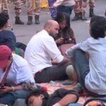 विरोध प्रदर्शन के दौरान एसीपी पर यौन उत्पीड़न का आरोप लगाने वाली महिला पत्रकार सहित 17 लोगों पर दिल्ली पुलिस ने मामला दर्ज किया; सभी को सशर्त जमानत दे दी गई