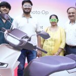 एथर एक दिन में दिल्ली में 500 कोनार्क ई-स्कूटर डिलीवर करता है; प्री-ऑर्डर दोगुने से भी ज्यादा